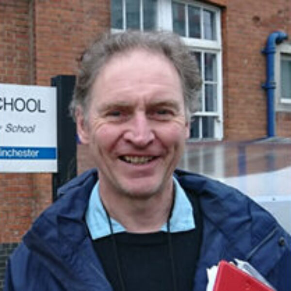 Portrait of Councillor Simon Letts